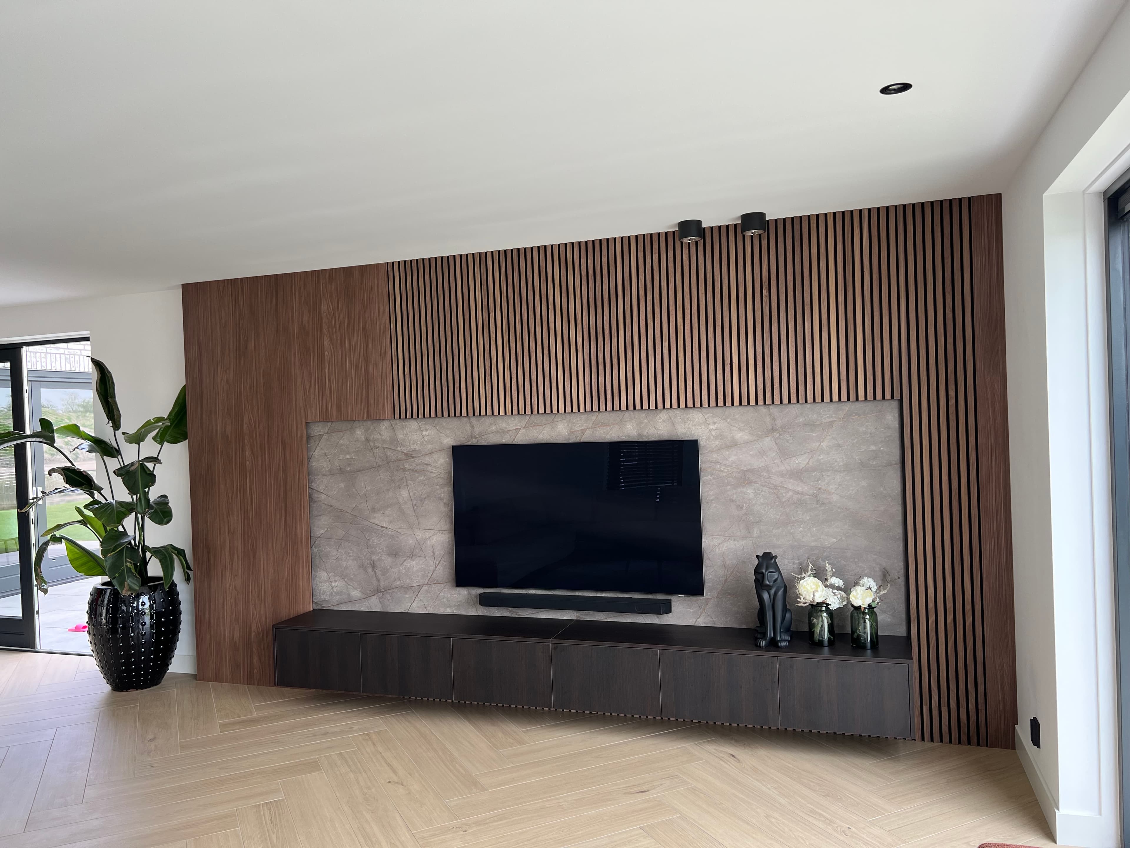 Maatwerk Tv-meubel met luxe uitstraling