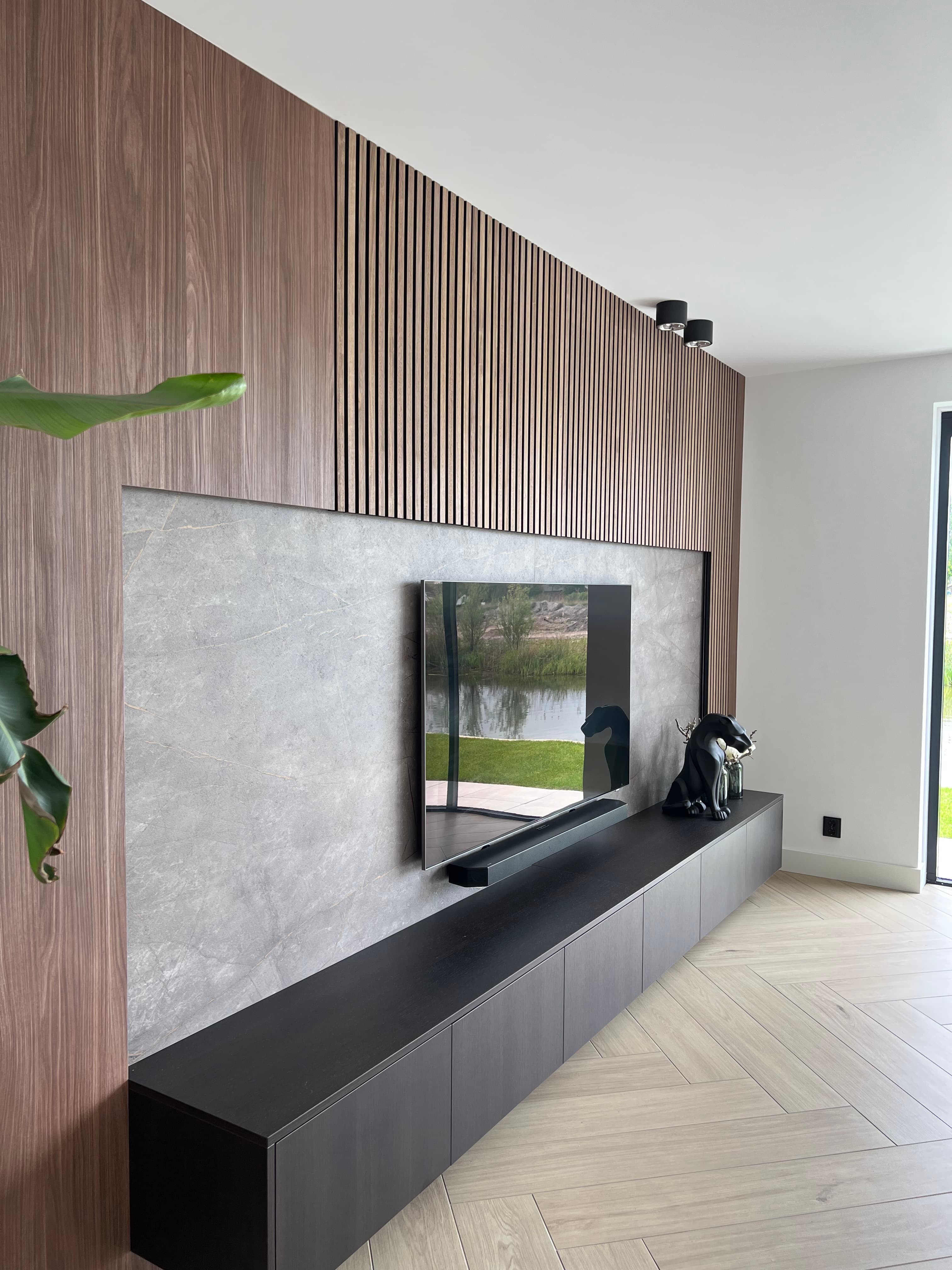 Maatwerk Tv-meubel met luxe uitstraling