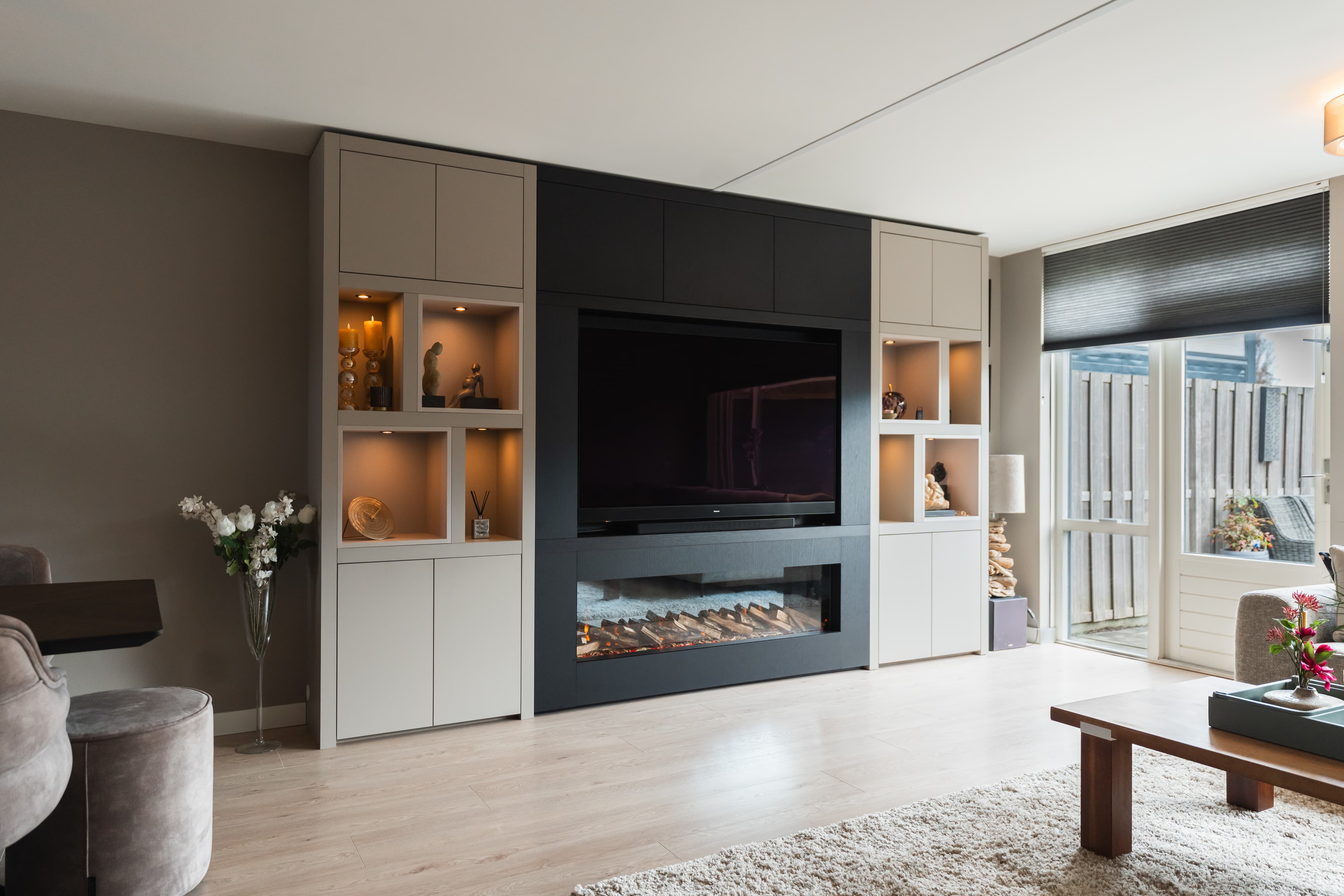 Luxe cinewall met haard