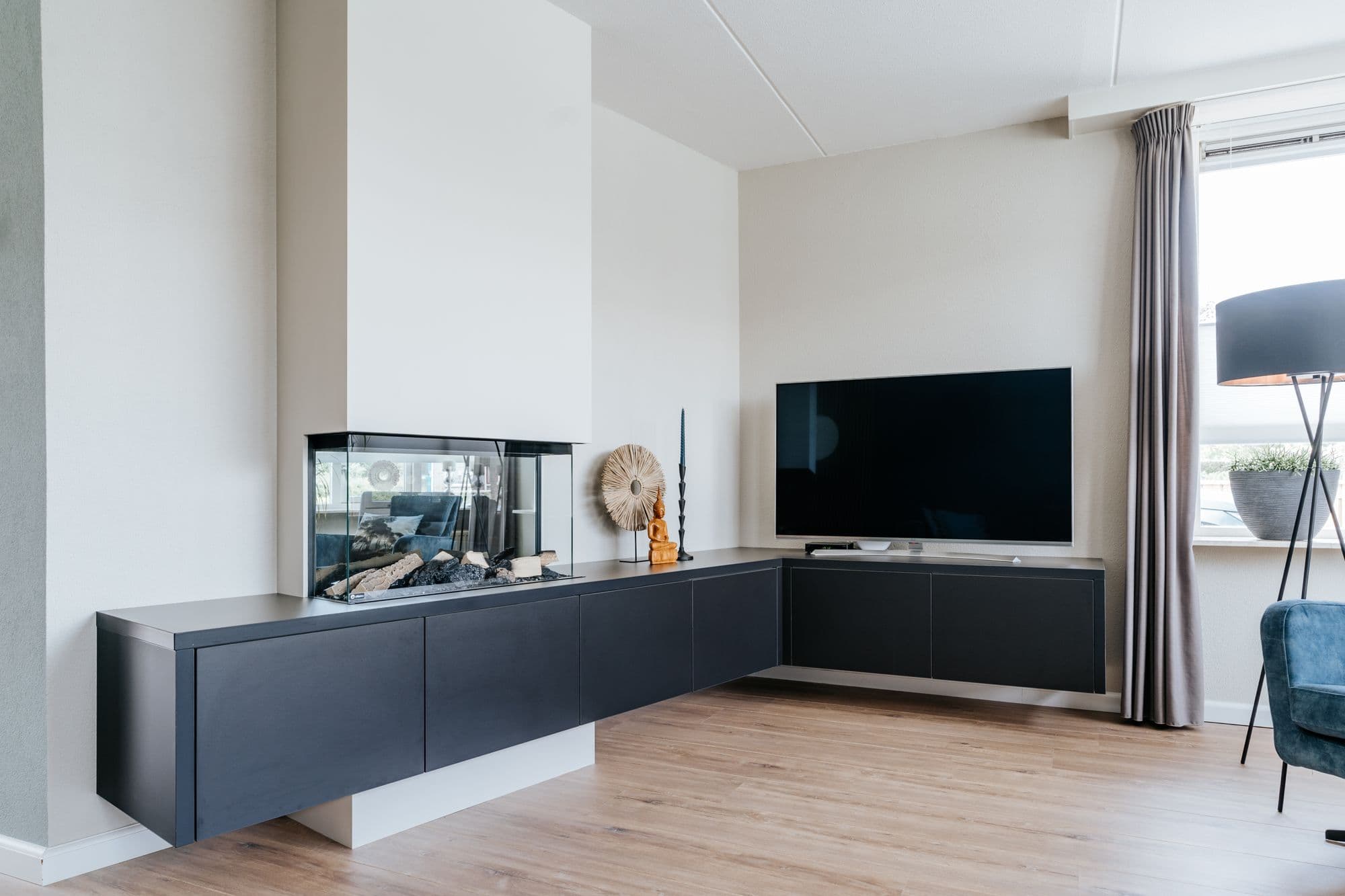 Haard- en TV-wand op maat